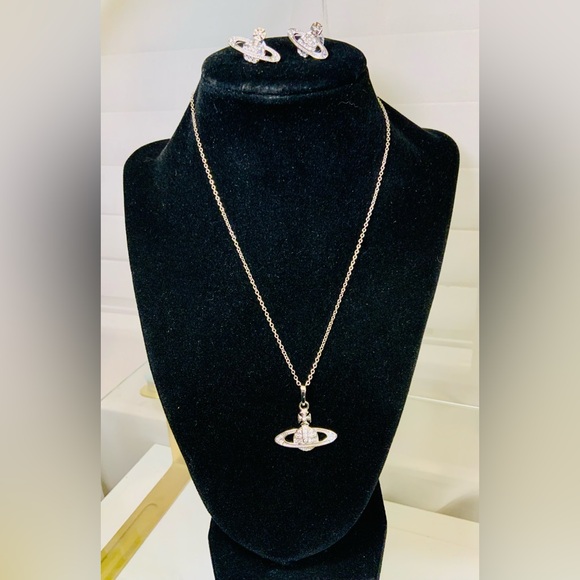 Vivienne Westwood Necklace New “HostPick” - Picture 7 of 10